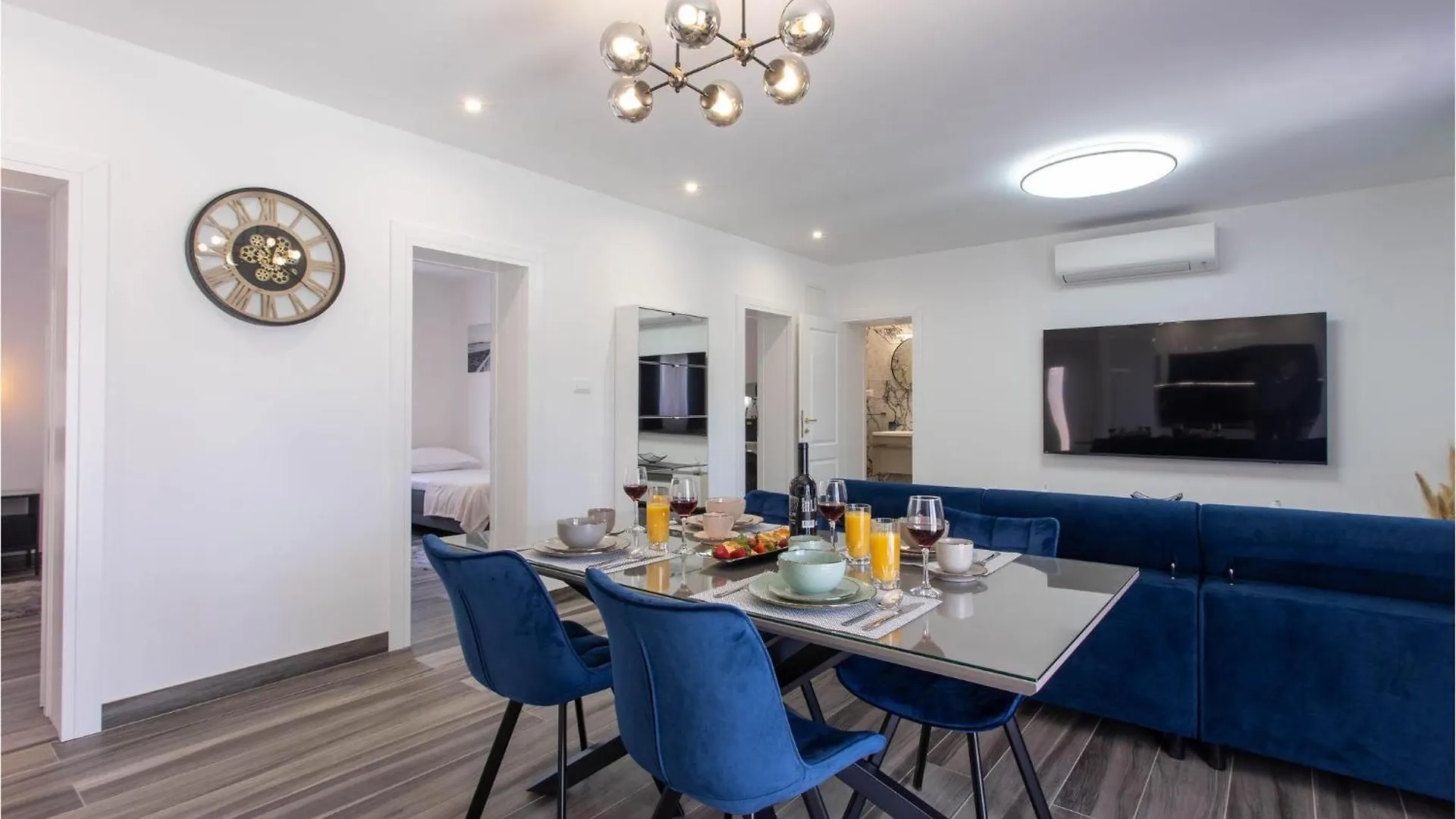 بيت للعطل Kaštela Nice Home In Kastel Stari With Outdoor Swimming Pool, Heated Swimming Pool And 4 Bedrooms